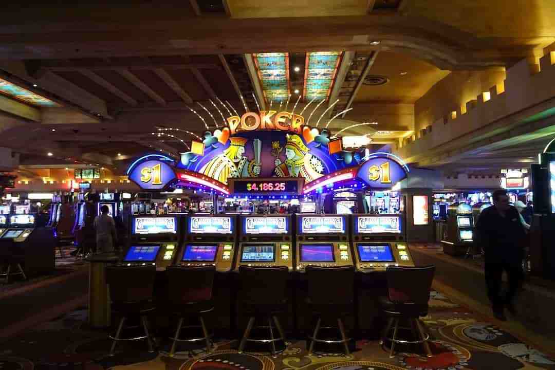 Khu casino được cung cấp và thiết kế đặc trưng