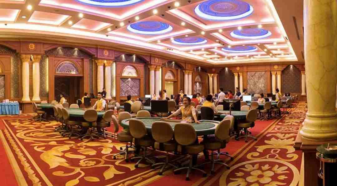 Phòng casino được tân trang đầy đủ và tiện nghi